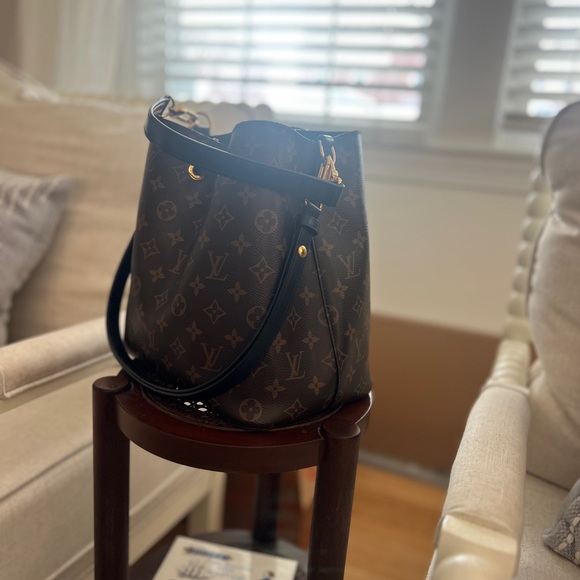 Brown Monogram Women's Bag- used condition - Picture 2 of 9